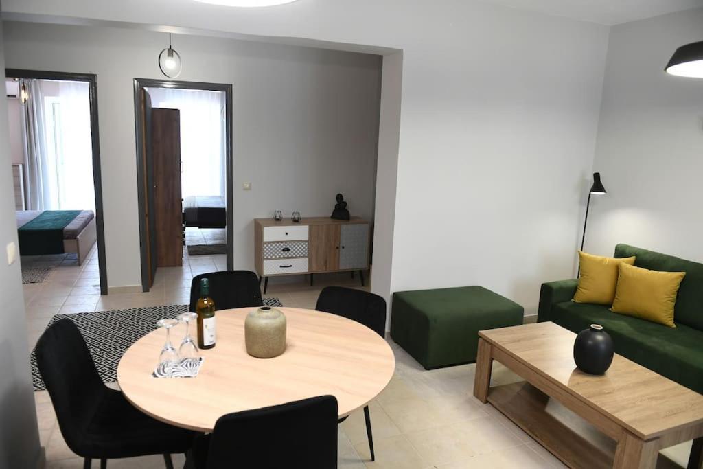 Be My Guest Apartment Kos Bagian luar foto